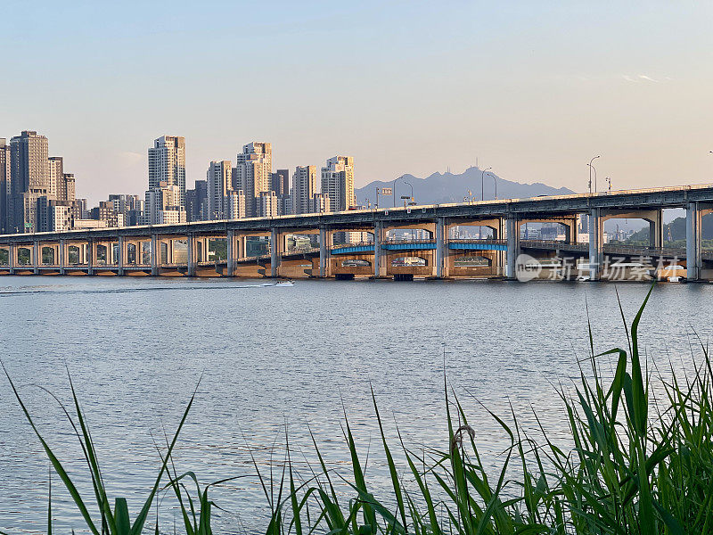 Seoul Han River and Banpo Bridge汉江盘浦大桥